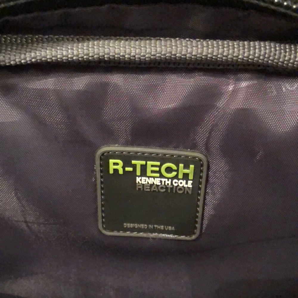 Kenneth Cole Reaction R-Tech - Picture 2 of 8